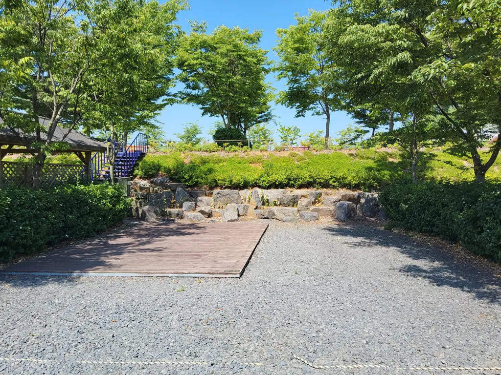 B-7